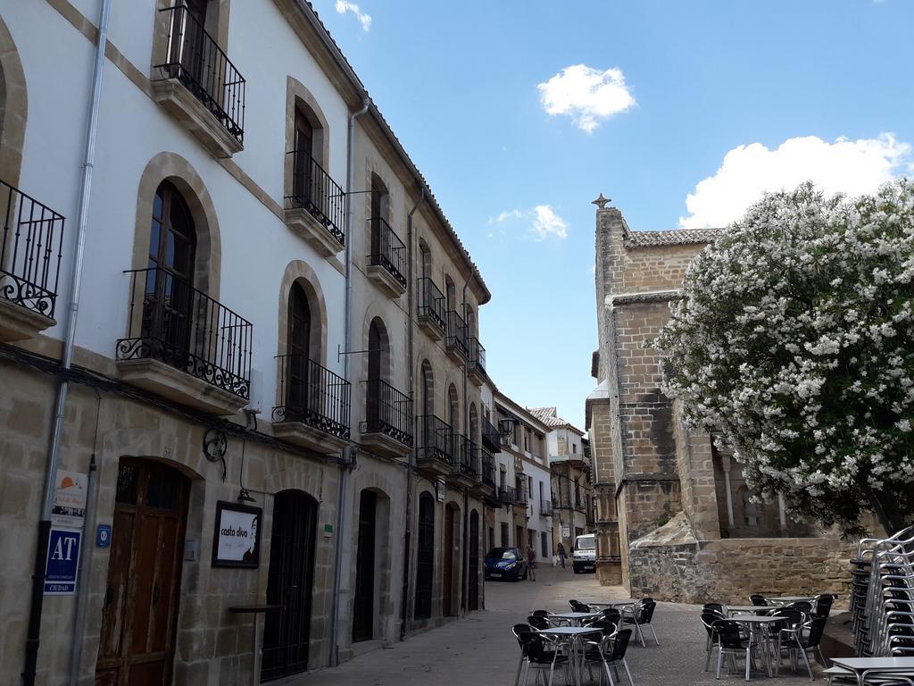 Apartamentos Sol De Mayo Úbeda Exterior foto